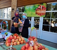  Праздничное мероприятие «Золотое яблоко», посвящённое православному празднику Преображение Господне во Владимирском психоневрологическом интернате 